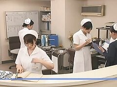 Infirmière appelée Saori mérite d'obtenir clouée à son propre hôpital