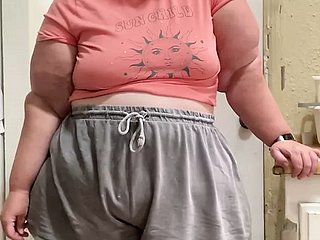 A dull charming usurp SSBBW showing absent their way Libidinous curves