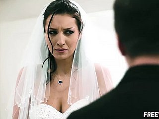 Pengantin Gets Irritant Fucked oleh Fellow-man be useful to the Copse sebelum pernikahan