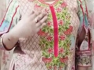 Hot Desi Pakistani, collégiale baisée durement dans l'auberge par son petit ami