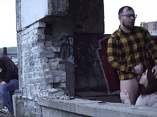 Biz bir oral seks filme ve bu adam gözetleme yaparken cums!