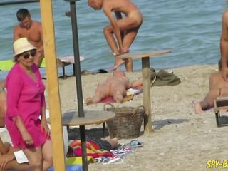 Coppia nudisti Amateurs Beach Voyeur - Adult Close-up di fica